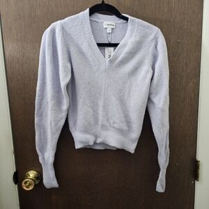 Women's Light Purple V-Neck Sweater